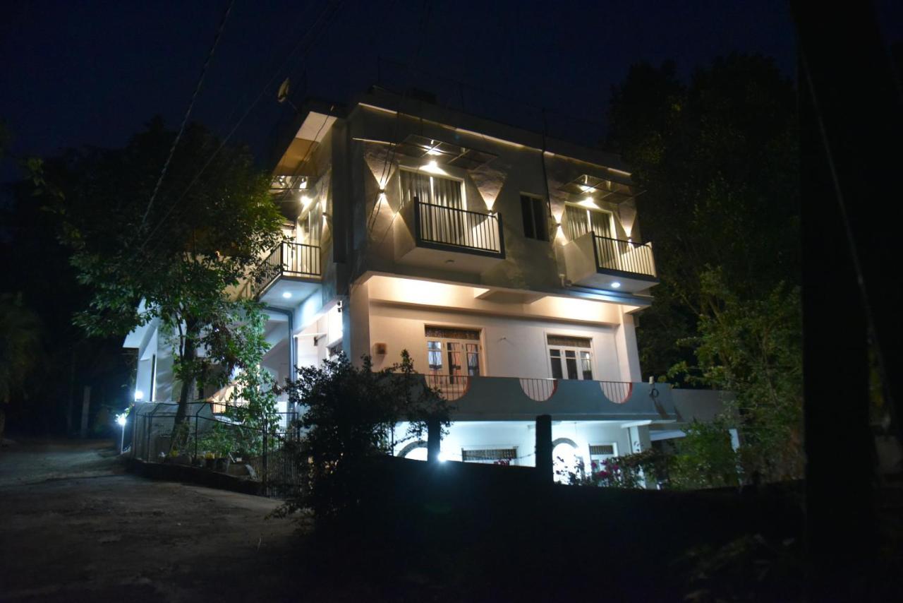 Everdew Kandy Exterior photo